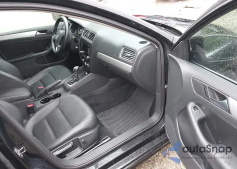 2013 Volkswagen Jetta 2.5L Se z USA, uszkodzony, nr VIN 3VWDX7AJXDM366979